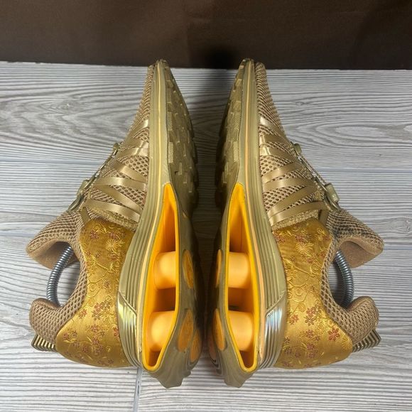 Nike Shox Womens Shoes Gravity Metallic Gold Running Shoe Sneaker Size 10 - Picture 5 of 9